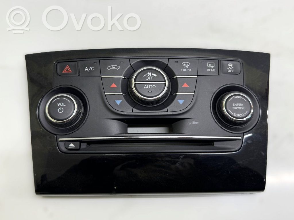 Chrysler 300C Panel klimatyzacji 