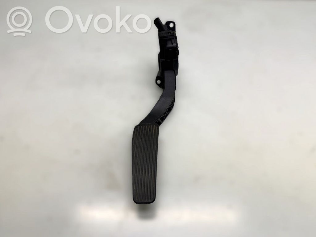 Chrysler 300C Accelerator throttle pedal 