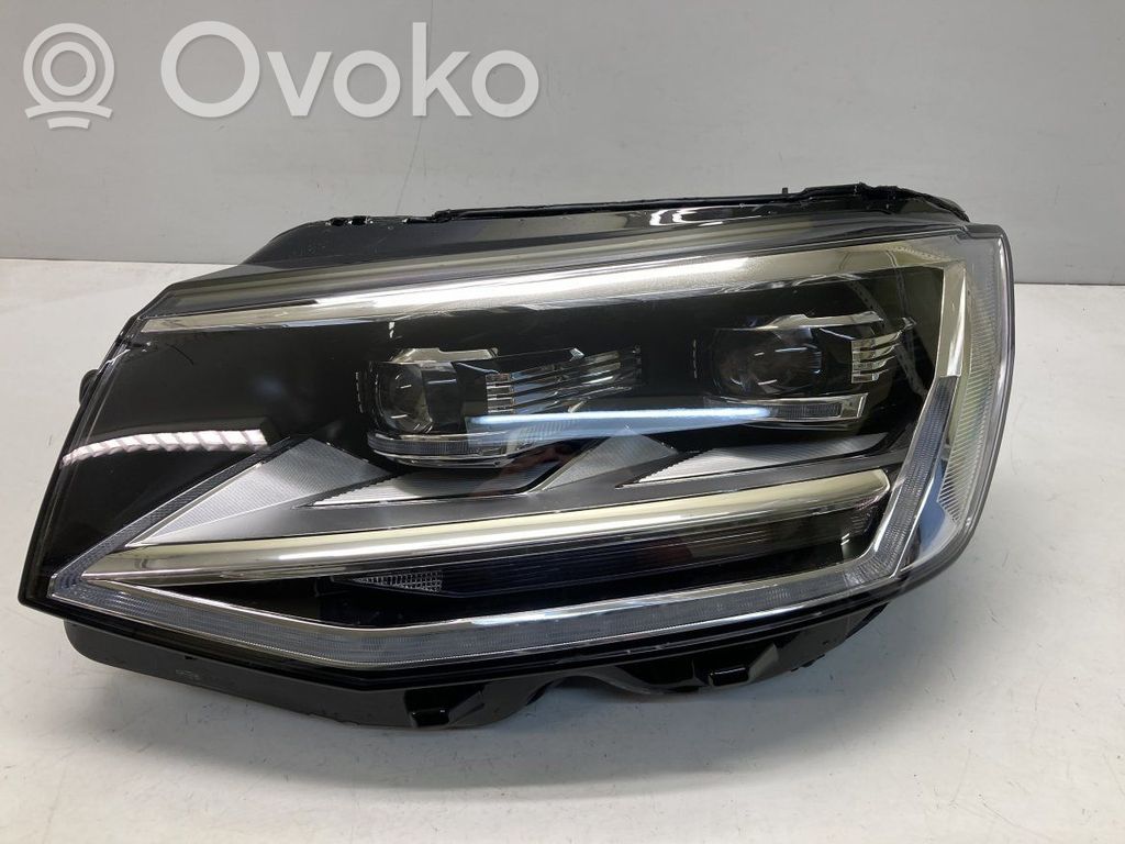 Volkswagen Multivan T6 Lampa przednia 