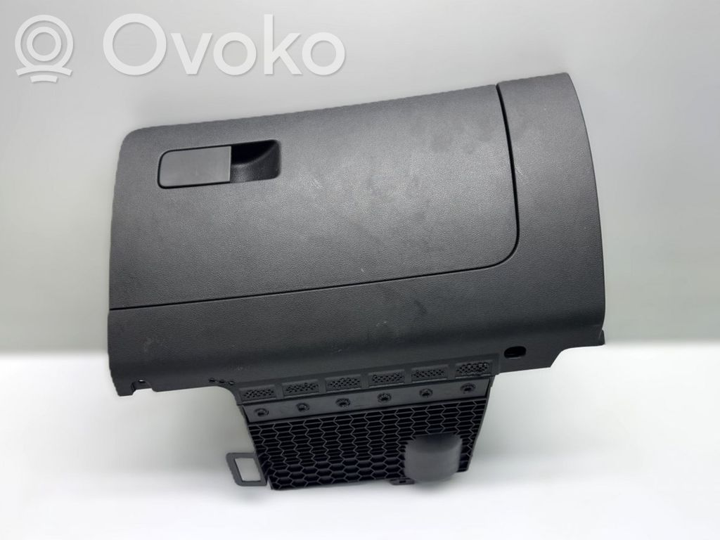 Seat Toledo IV (NH) Daiktadėžės (bordačioko) komplektas 
