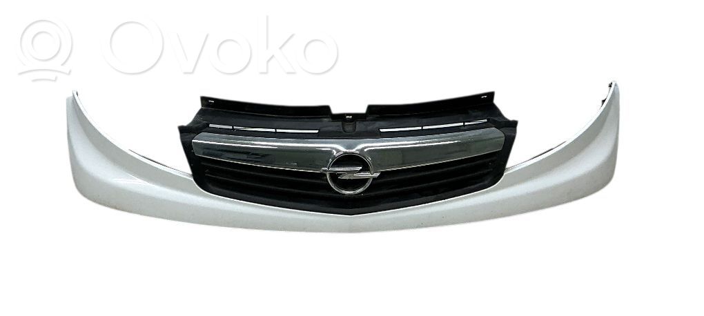 Opel Vivaro Etusäleikkö 