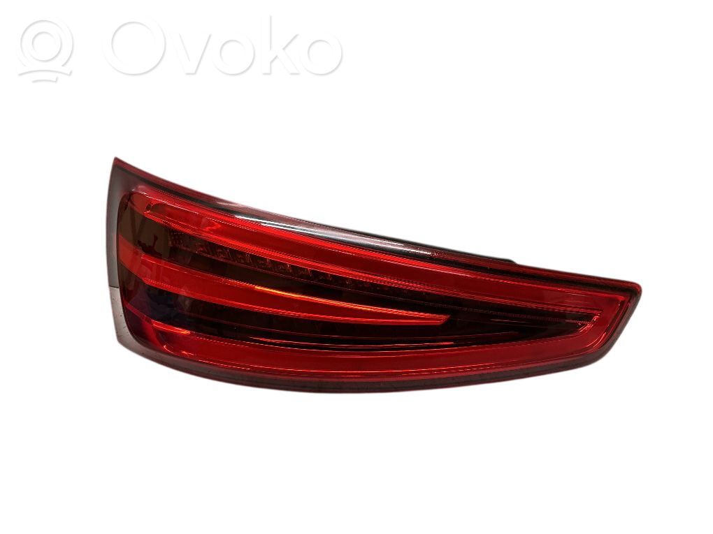 Audi Q3 8U Takaluukun takavalot 