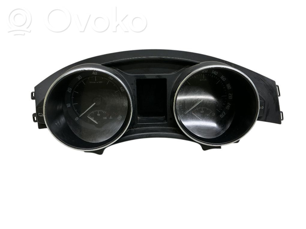Skoda Superb B6 (3T) Geschwindigkeitsmesser Cockpit 