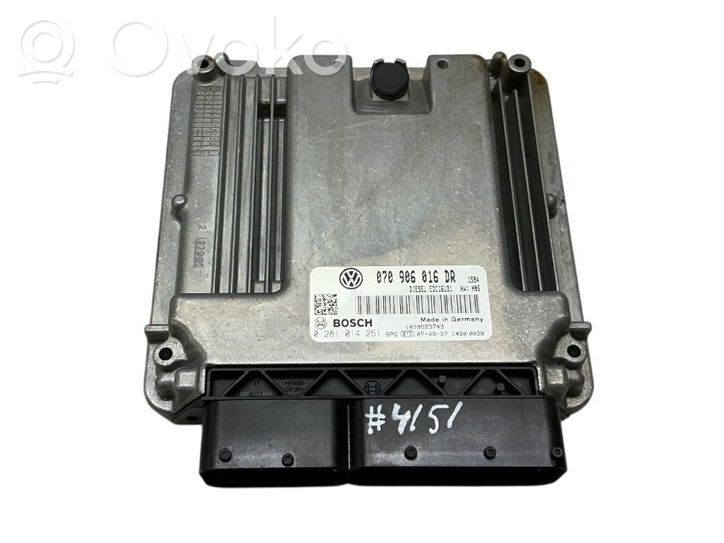 Volkswagen Transporter - Caravelle T5 Sterownik / Moduł ECU 