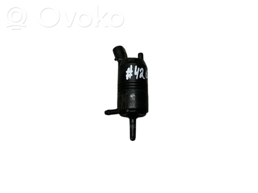Chevrolet Express Windshield washer spray nozzle 
