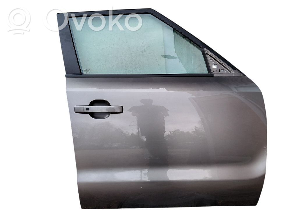 Priekinės durys   76004B2001,76004B2001