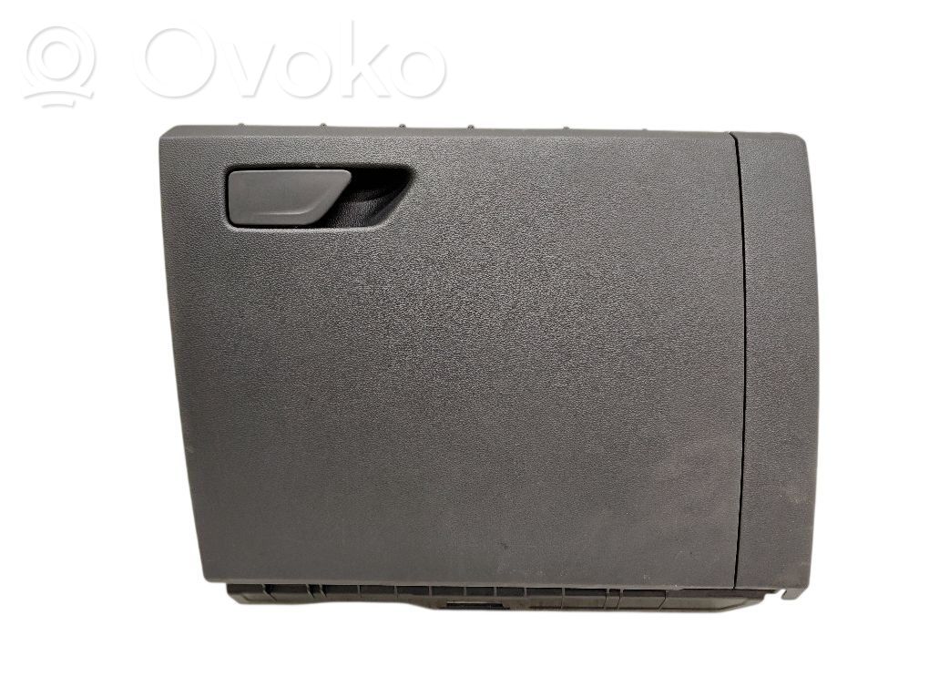 Skoda Kamiq Juego guantera 