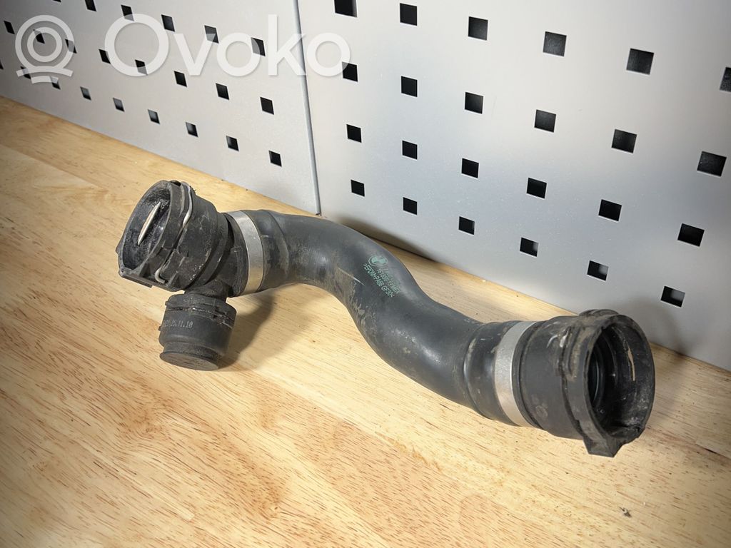 BMW X5 E70 Engine coolant pipe/hose 