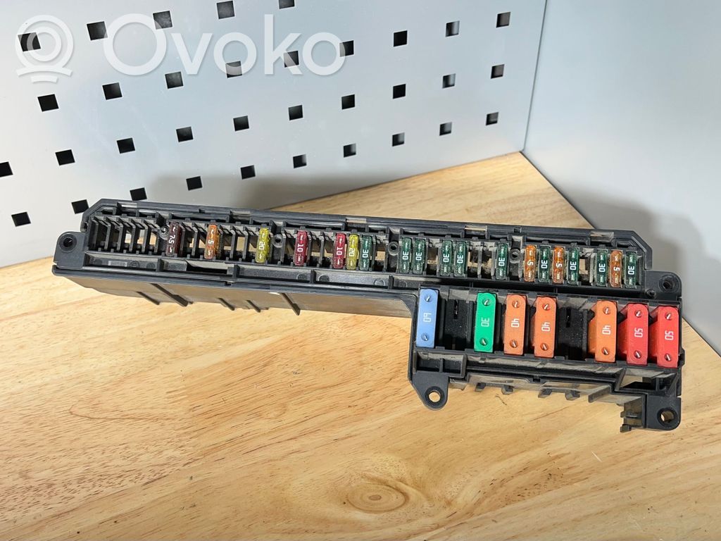 BMW 5 E60 E61 Saugiklių dėžė (komplektas) 