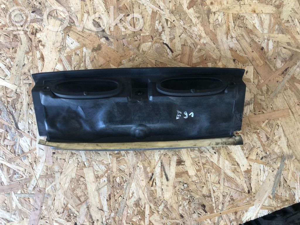 BMW 3 E90 E91 Other engine bay part 