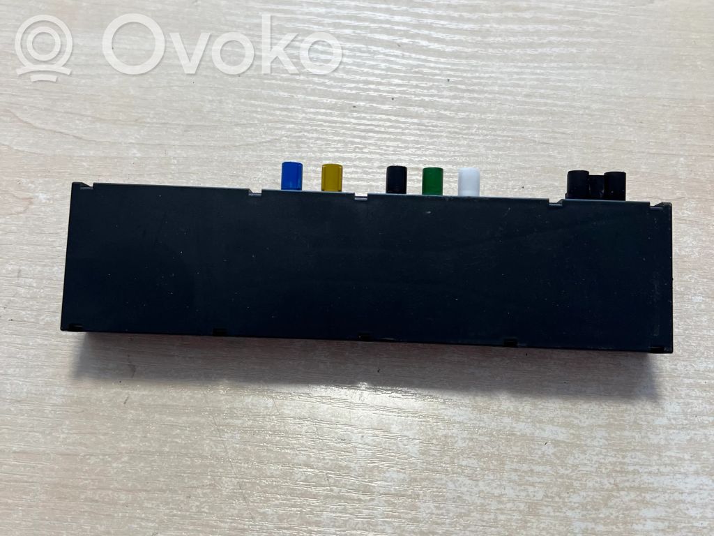 BMW 3 E46 Antenos stiprintuvas 