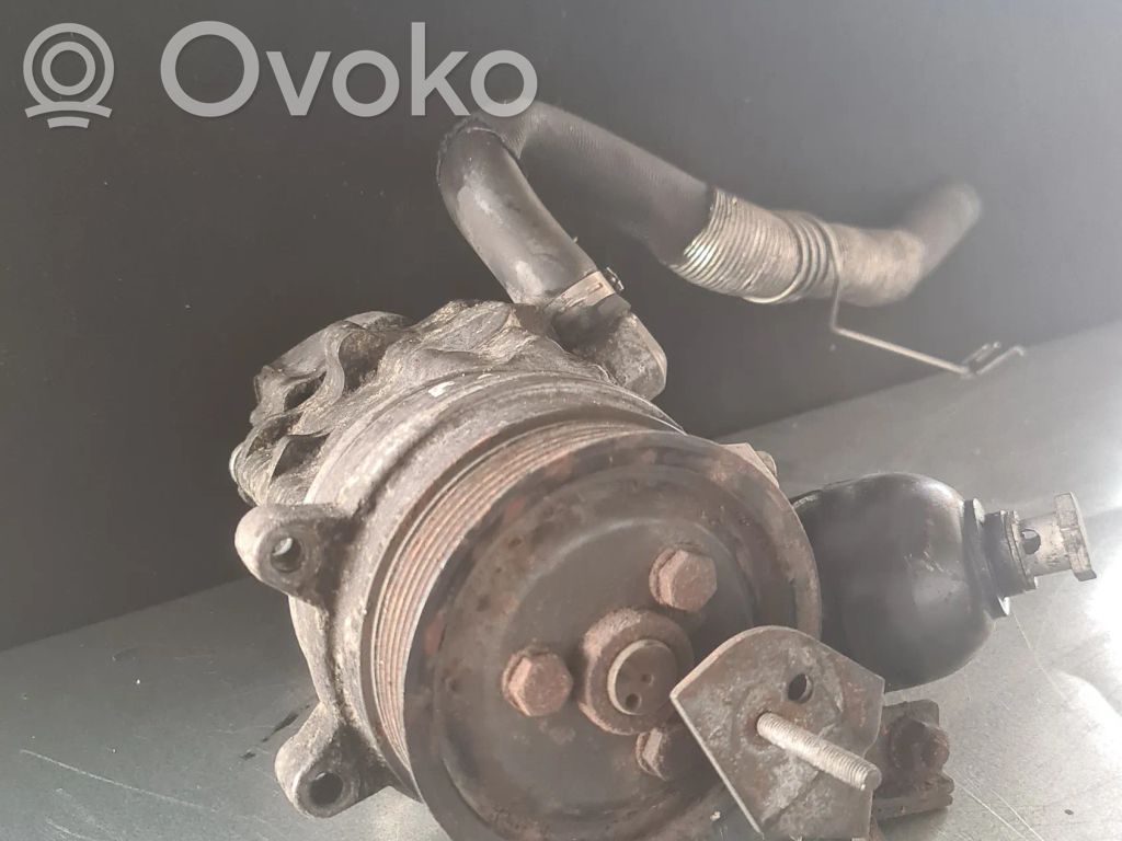 BMW 7 E65 E66 Vairo stiprintuvo siurblys 