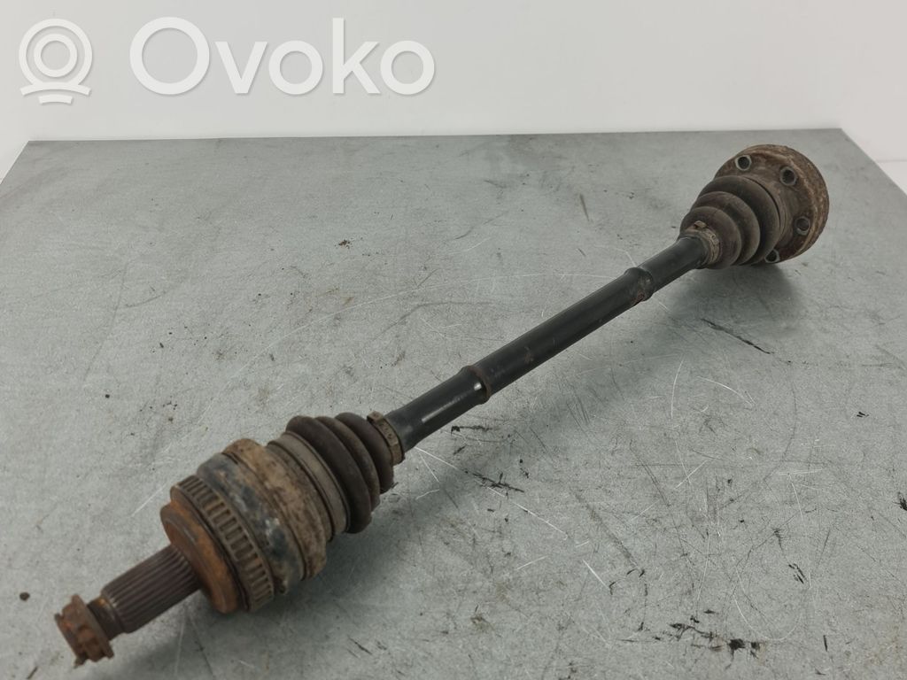 Takavetoakseli   7533446,753344603