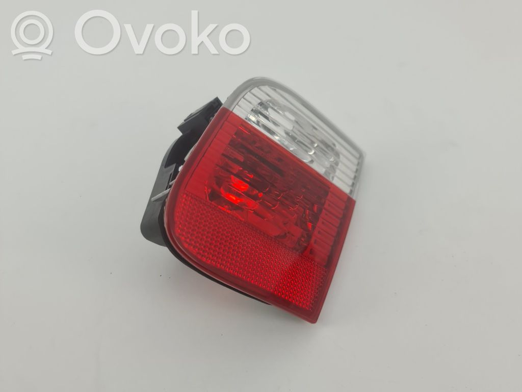 BMW 3 E46 Tailgate rear/tail lights 