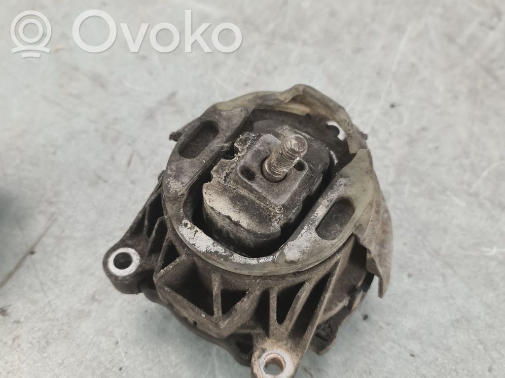 BMW X3 F25 Engine mount bracket 