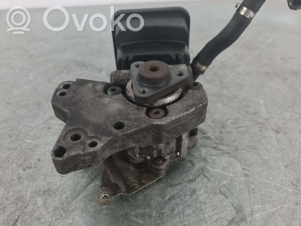 Ohjaustehostimen pumppu   2247599