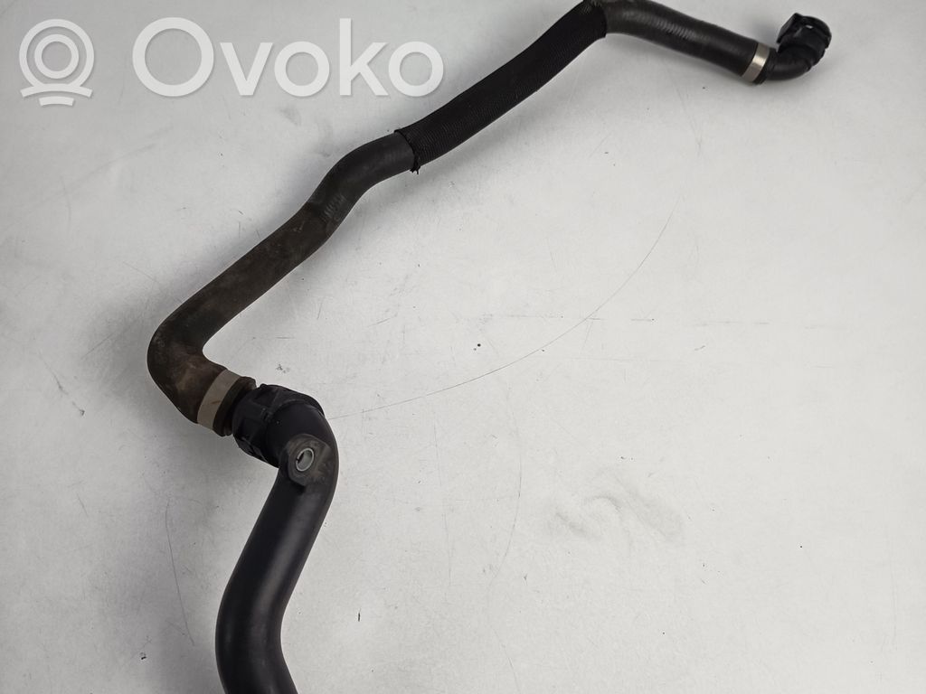BMW X3 E83 Engine coolant pipe/hose 