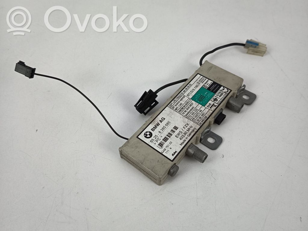 BMW 5 E39 Antenos stiprintuvas 