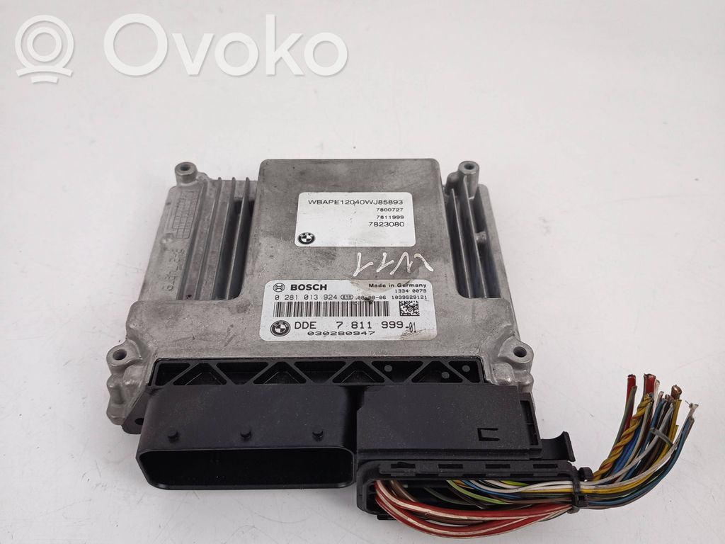 BMW X3 E83 Engine control unit/module 