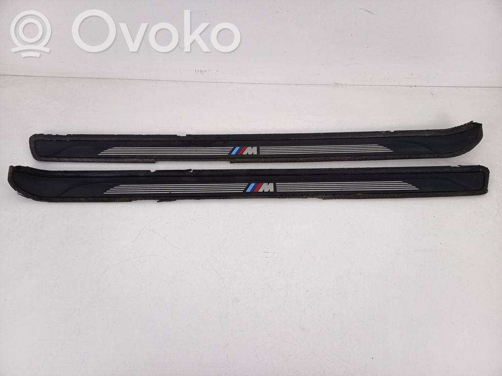 BMW 1 E82 E88 Etuoven kynnyksen suojalista 