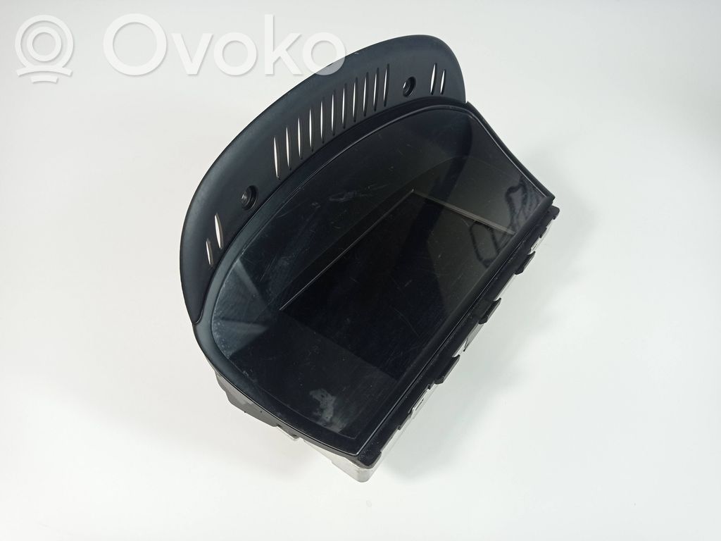Screen/display/small screen   895041