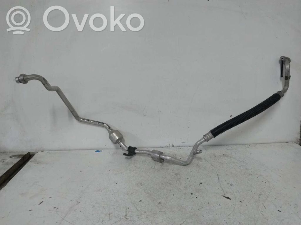 Nissan Note (E11) Ilmastointilaitteen putki (A/C) 