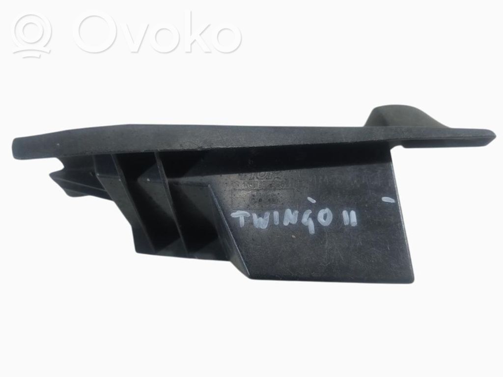 Renault Twingo II Uchwyt / Mocowanie zderzaka tylnego 