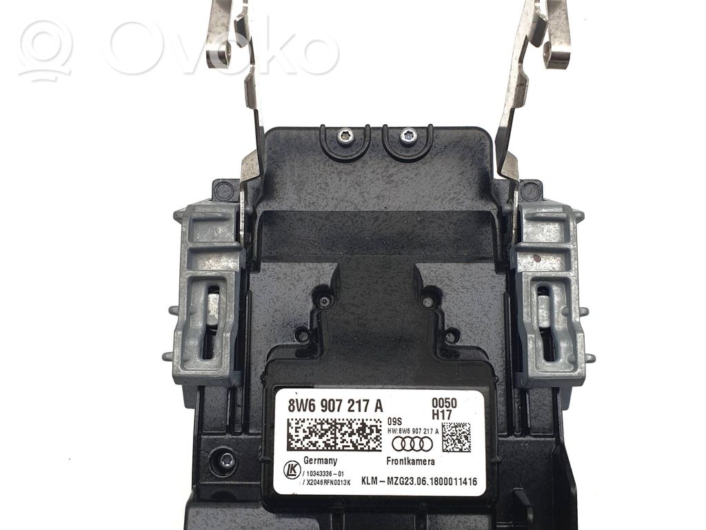 Autres unités de commande / modules   8W690721A