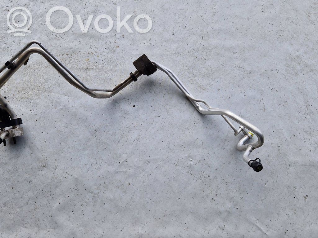 Ilmastointilaitteen putki (A/C)   31449087,20150325C
