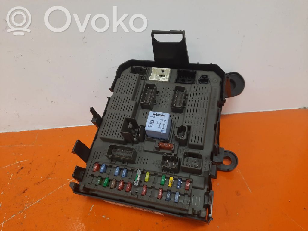 Peugeot 807 Fuse box set 