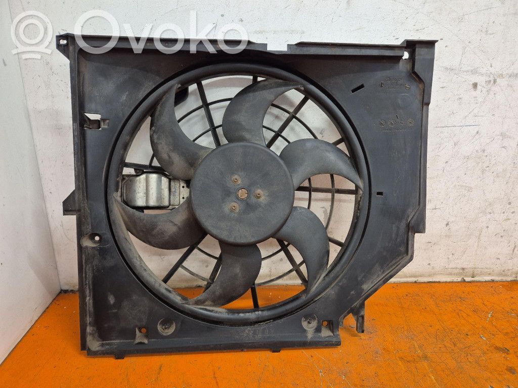 BMW X3 E83 Elektrisks radiatoru ventilators 
