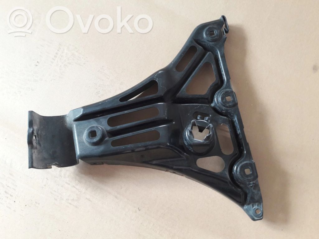 Rear bumper mounting bracket   7060795