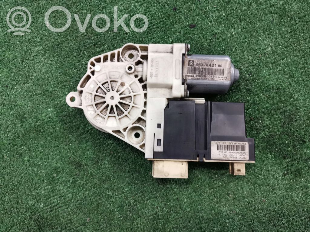Citroen C4 I Front door window regulator motor 