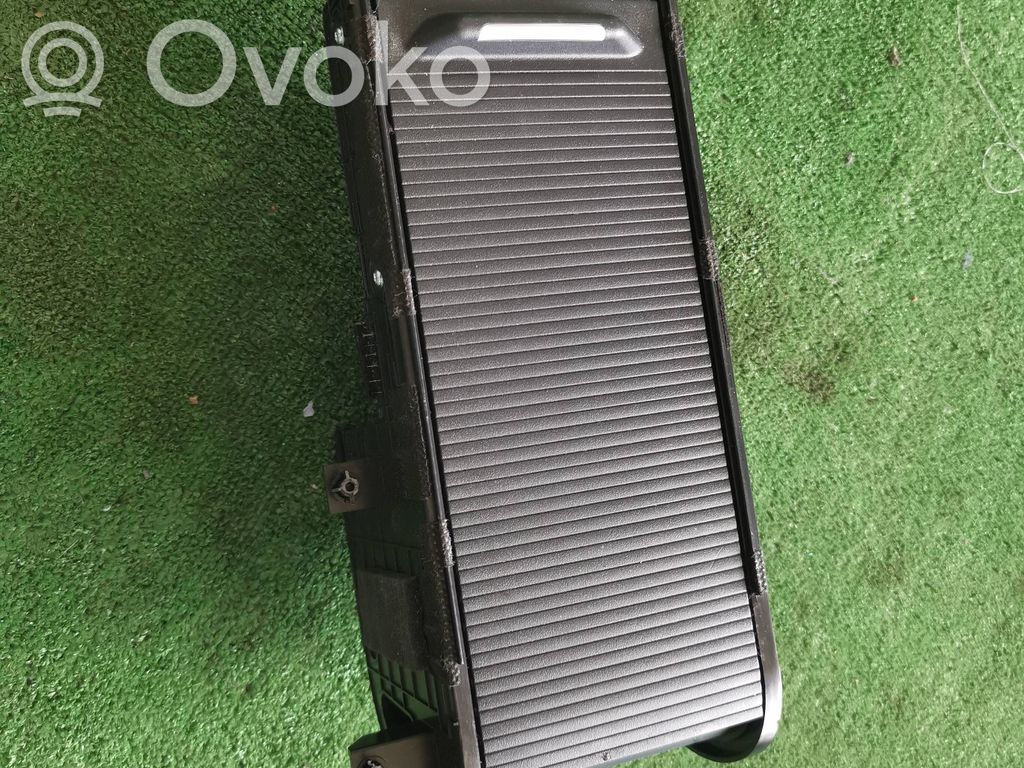 KIA Pro Cee'd III Przedni uchwyt na kubek tunelu środkowego 