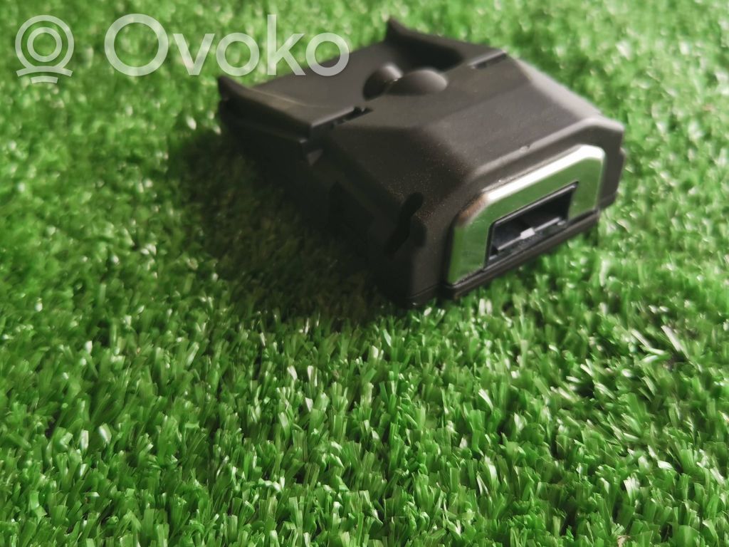 KIA Pro Cee'd III Windshield/windscreen camera 