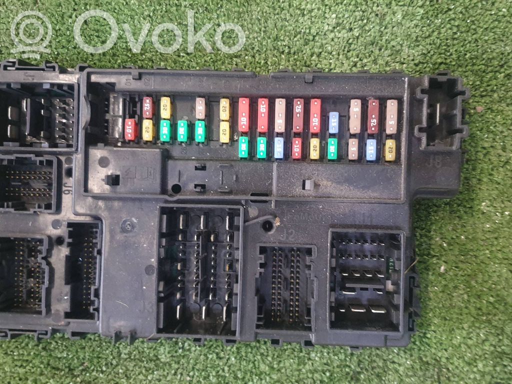 Ford Mondeo MK V Juego de caja de fusibles 
