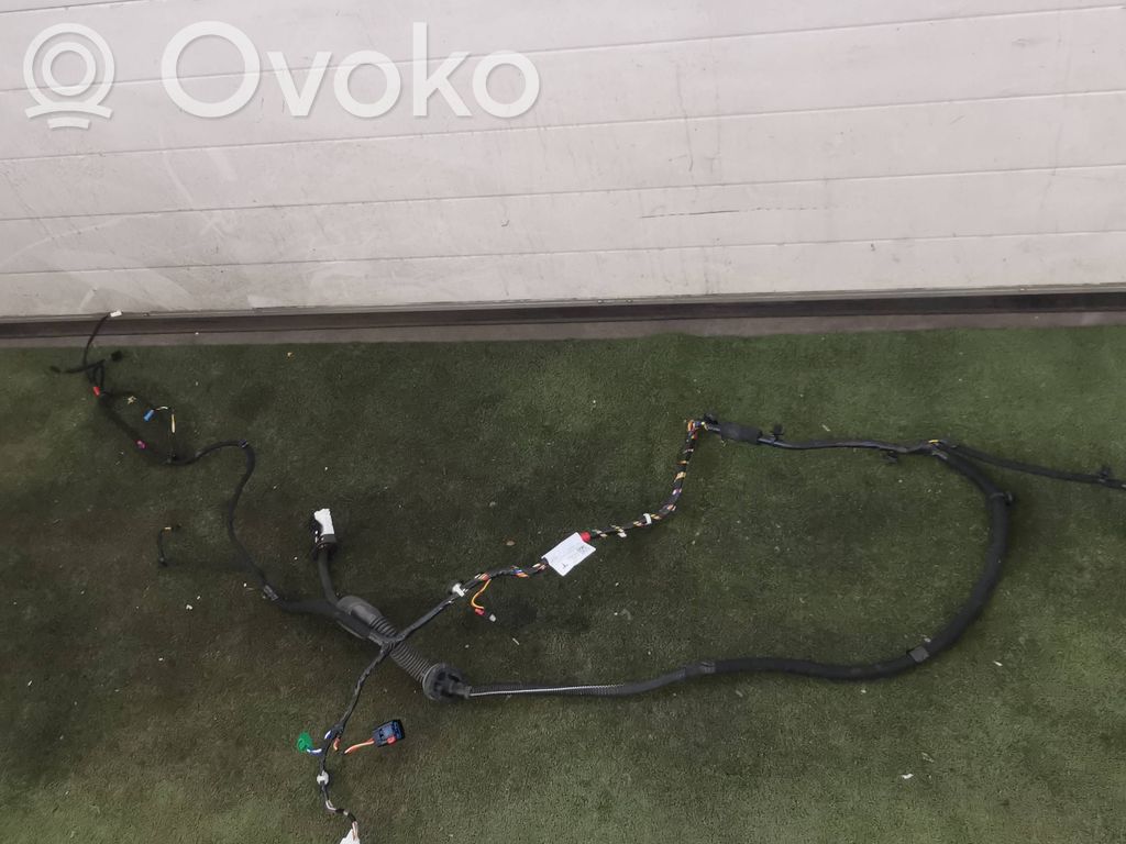 Tesla Model Y Arnés/cableado de puerta delantera 
