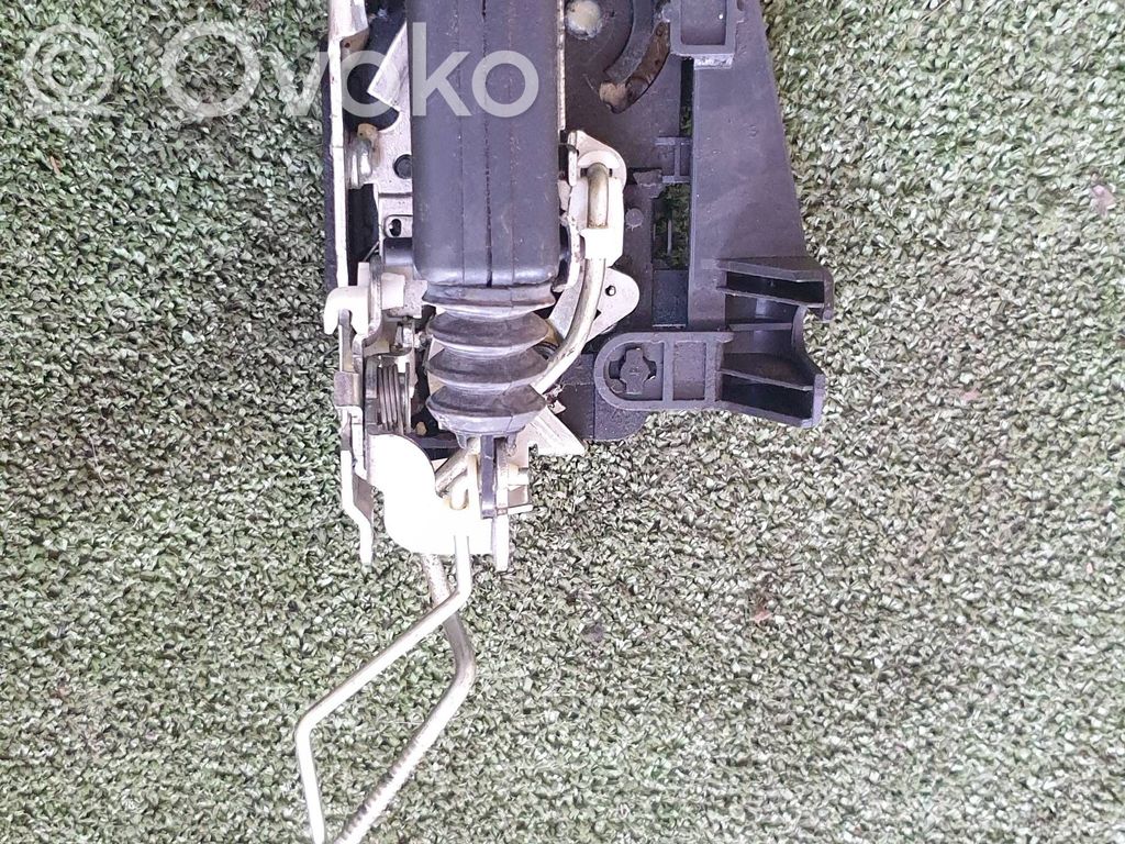 Dacia Sandero Front door lock 