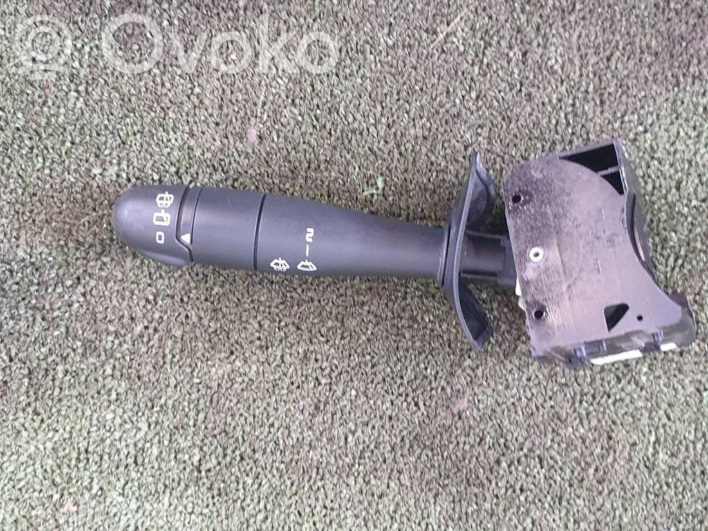Dacia Sandero Wiper control stalk 