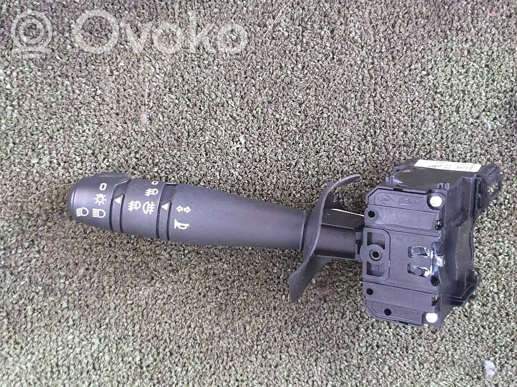 Dacia Sandero Indicator stalk 