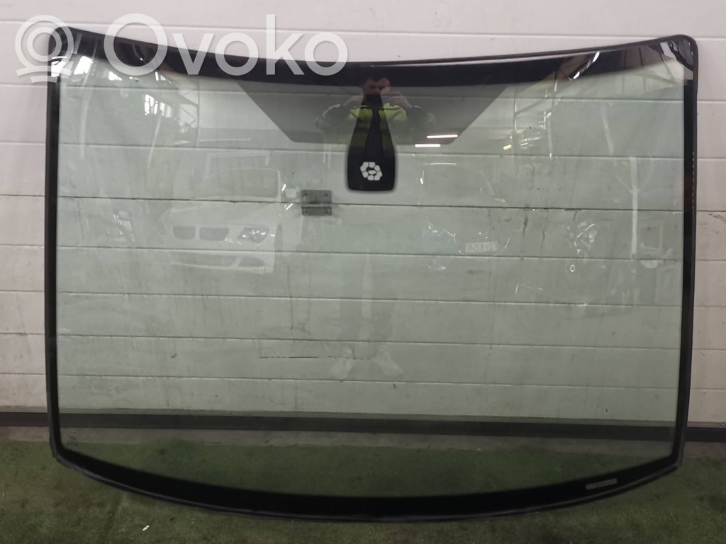 Front windscreen/windshield window