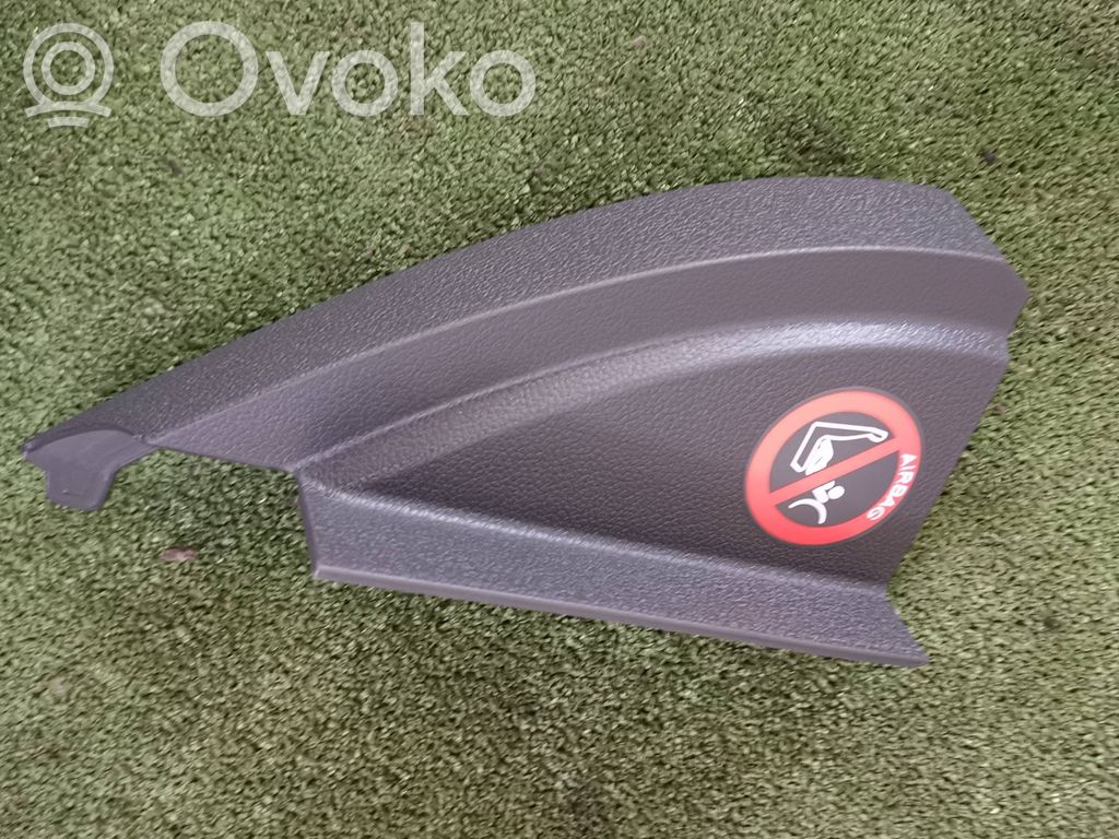 Ford C-MAX I Kita salono detalė 