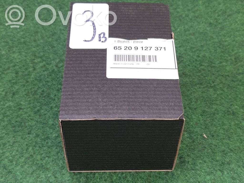 BMW 1 E82 E88 Antenas pastiprinātājs 