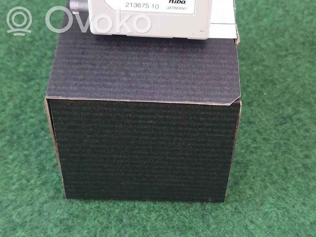 BMW 1 E82 E88 Antenas pastiprinātājs 