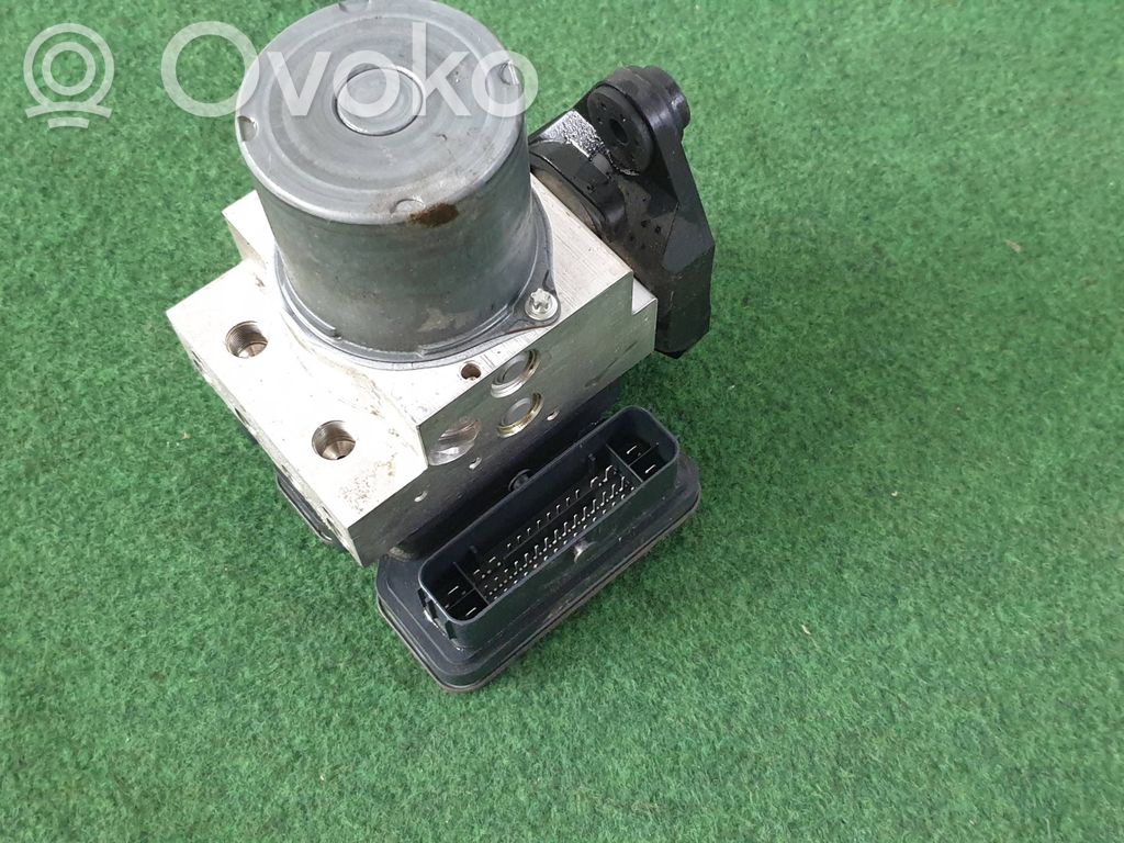 Audi A4 S4 B9 8W ABS Pump 