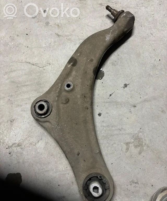 Renault Megane III Front control arm 