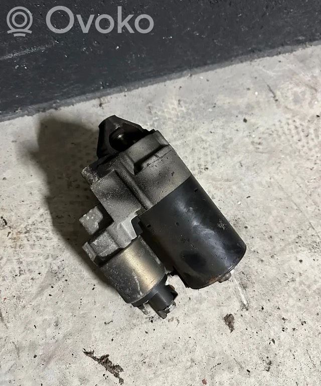 Renault Clio II Starter motor 