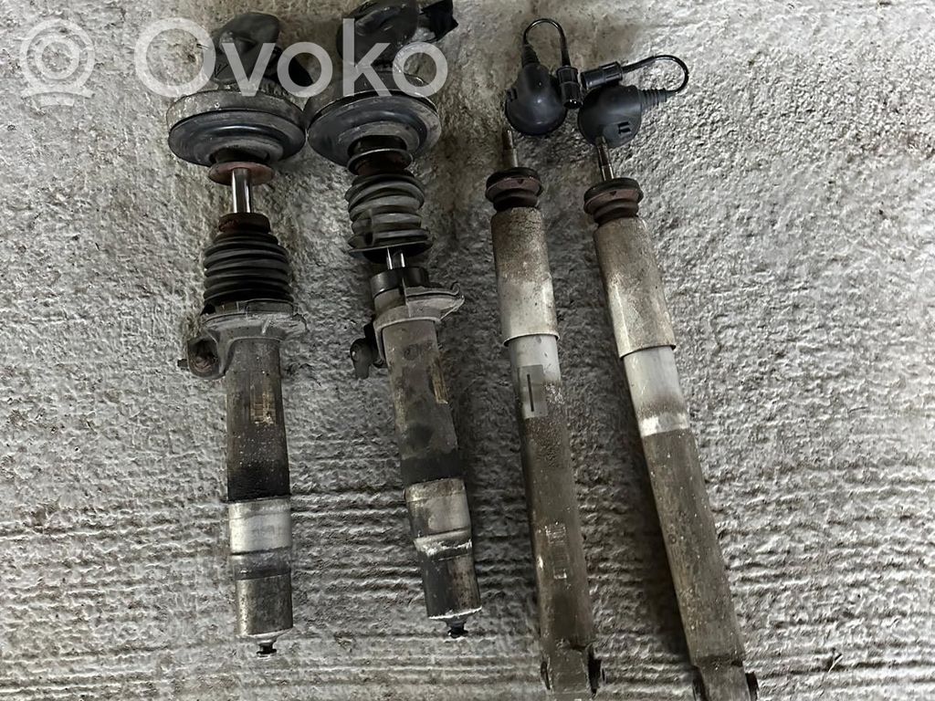 BMW M3 e92 Amortyzator osi przedniej ze sprężyną 