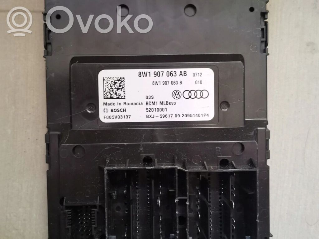 Audi A4 S4 B9 8W Mukavuusmoduuli 