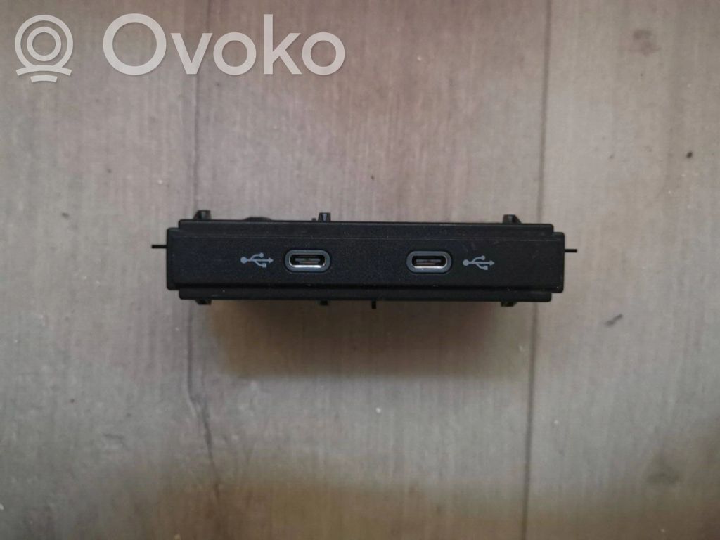 Audi Q4 Sportback e-tron USB socket connector 